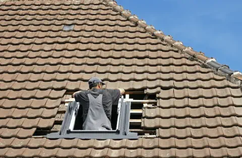 Pose de velux - La Vieille-Lyre